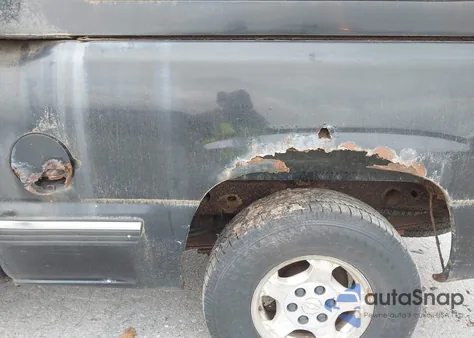 2002 Chevrolet Silverado 1500 Ls z USA, uszkodzony, nr VIN 2GCEK19T321222512